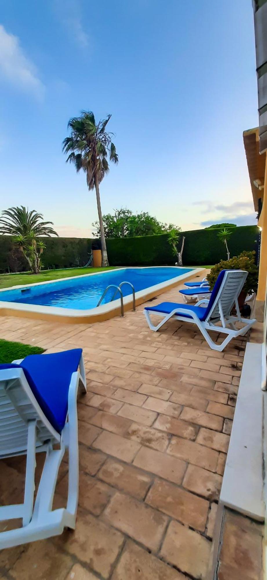Exclusive Private Pool And Nearby Beaches